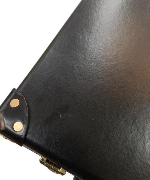 GLOBE-TROTTER（グローブトロッター）GLOBE-TROTTER (グローブトロッター) GLOBE-TROTTER　キャリーバッグ ブラック×ゴールドの古着・服飾アイテム