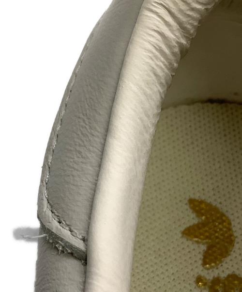 adidas（アディダス）adidas (アディダス) URBAN RESEARCH (アーバンリサーチ) adidas　URBAN RESEARCH　グレー×ホワイト　GAZELLE INDOOR　スニーカー グレー×ホワイト サイズ:SIZE 27.5cmの古着・服飾アイテム