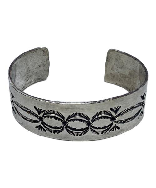 Leonard Maloney（レオナルドマロニー）Leonard Maloney (レオナルドマロニー) インディアンジュエリー ナバホ族　スターリングシルバー(SILVER925)　バングルの古着・服飾アイテム