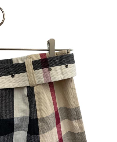 BURBERRY LONDON（バーバリーロンドン）BURBERRY LONDON (バーバリーロンドン) BURBERRY LONDON　ミモレ丈スカート ベージュ×ブラック サイズ:M 未使用品の古着・服飾アイテム