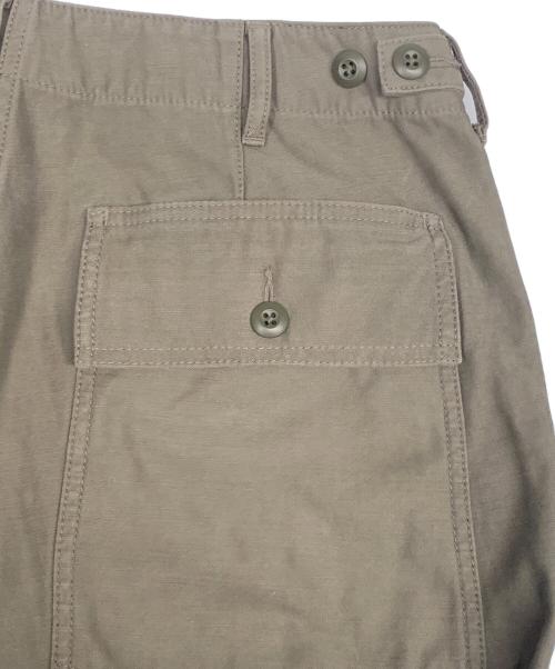 BEAMS PLUS（ビームスプラス）BEAMS PLUS (ビームスプラス) BEAMS PLUS　	オリーブ　ベイカーパンツ オリーブ サイズ:Mの古着・服飾アイテム