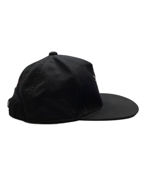 UNDERCOVER（アンダーカバー）UNDERCOVER (アンダーカバー) CARNE BOLLENTE (カルネボレンテ) UNDERCOVER　Carne Bollente　ブラック　キャップ ブラックの古着・服飾アイテム