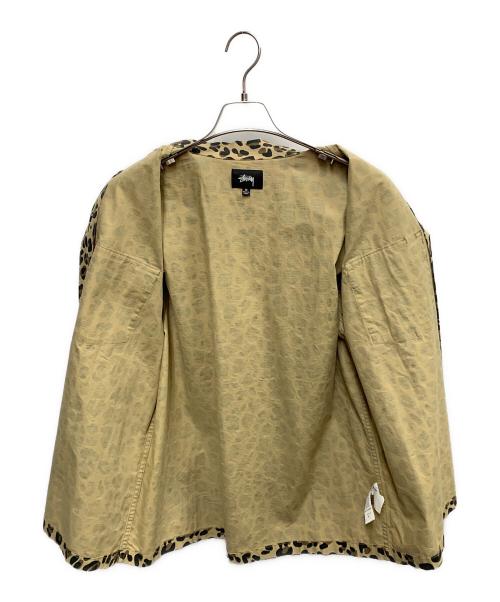stussy（ステューシー）stussy (ステューシー) stussy　ベージュ×ブラック　レオパード柄　半袖シャツ ベージュ×ブラック サイズ:SIZE Mの古着・服飾アイテム