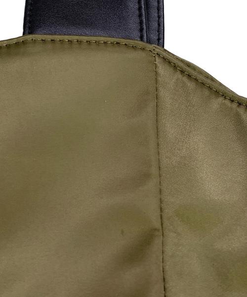 MARY QUANT（マリークヮント）MARY QUANT (マリークヮント) MARY QUANT　オリーブ　トートバッグ オリーブの古着・服飾アイテム