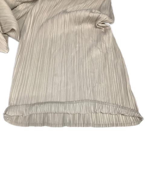 PLEATS PLEASE（プリーツプリーズ）PLEATS PLEASE (プリーツプリーズ) PLEATS PLEASE　ベージュ　プリーツパンツ ベージュ サイズ:サイズ4の古着・服飾アイテム