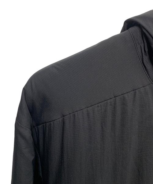 ARC'TERYX（アークテリクス）ARC'TERYX (アークテリクス) ARC'TERYX　ブラック　ATOM HOODY ブラック サイズ:SIZE Lの古着・服飾アイテム