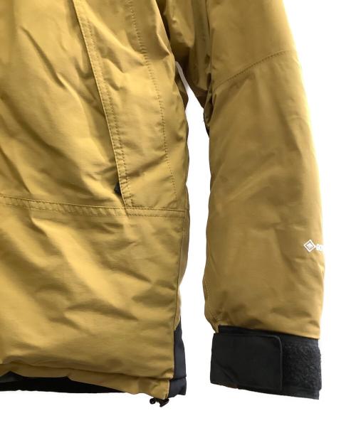 THE NORTH FACE（ザ ノース フェイス）THE NORTH FACE (ザ ノース フェイス) THE NORTH FACE マウンテンダウンジャケット ベージュ×ブラック サイズ:Sの古着・服飾アイテム