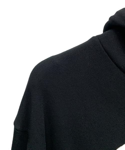 FRAGMENT UNIVERSITY（フラグメント ユニバーシティ）FRAGMENT UNIVERSITY (フラグメント ユニバーシティ) FRAGMENT UNIVERSITY　ブラック×ホワイト　プルオーバーパーカー ブラック×ホワイト サイズ:SIZE XLの古着・服飾アイテム