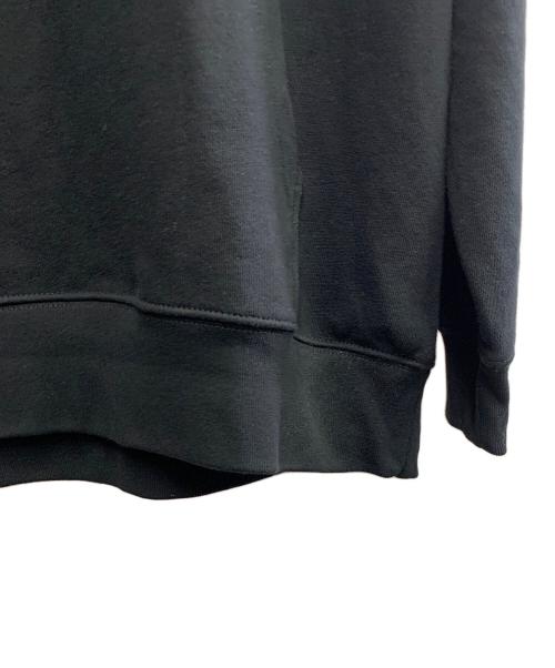 FRAGMENT UNIVERSITY（フラグメント ユニバーシティ）FRAGMENT UNIVERSITY (フラグメント ユニバーシティ) FRAGMENT UNIVERSITY　ブラック×ホワイト　プルオーバーパーカー ブラック×ホワイト サイズ:SIZE XLの古着・服飾アイテム