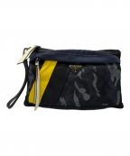 PRADAプラダ）の古着「PRADA　クラッチバッグ」｜ブラック×ネイビー