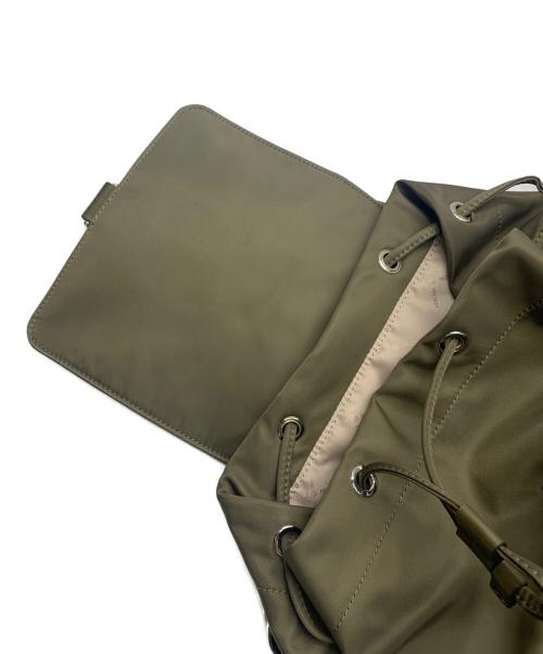 MICHAEL KORS（マイケルコース）MICHAEL KORS (マイケルコース) MICHAEL KORS　ナイロンリュック カーキの古着・服飾アイテム