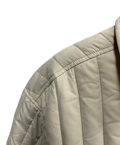Calvin Klein Jeans（カルバンクラインジーンズ）Calvin Klein Jeans (カルバンクラインジーンズ) Calvin Klein Jeans　ベージュ　中綿ジャケット ベージュ サイズ:SIZE M 未使用品の古着・服飾アイテム