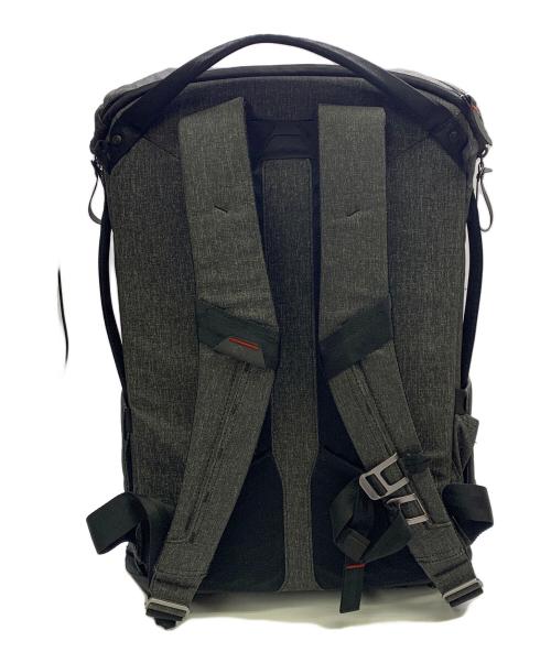 peak design（ピークデザイン）peak design (ピークデザイン) peak design　グレー　エブリデイバックパック30L　リュック グレーの古着・服飾アイテム
