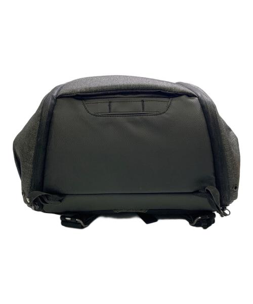 peak design（ピークデザイン）peak design (ピークデザイン) peak design　グレー　エブリデイバックパック30L　リュック グレーの古着・服飾アイテム
