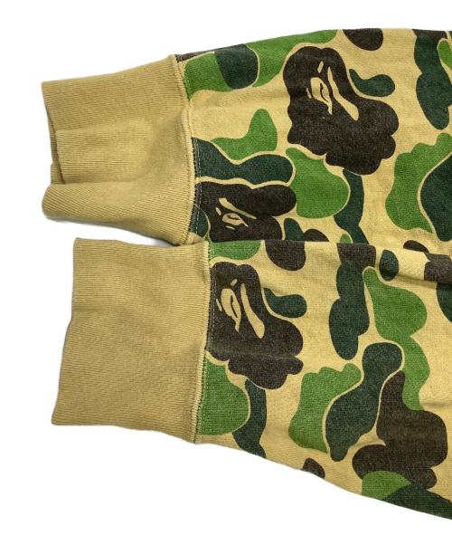 A BATHING APE（アベイシングエイプ）A BATHING APE (アベイシングエイプ) A BATHING APE　パーカー オリーブ サイズ:Mの古着・服飾アイテム