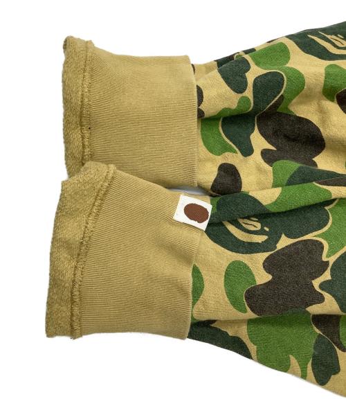 A BATHING APE（アベイシングエイプ）A BATHING APE (アベイシングエイプ) A BATHING APE　パーカー オリーブ サイズ:Mの古着・服飾アイテム