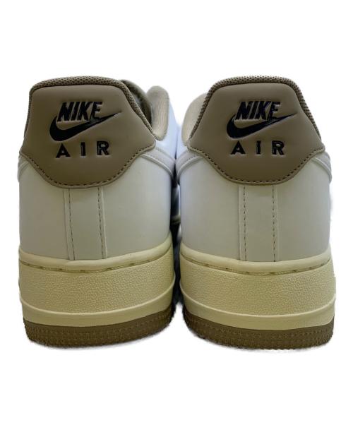 NIKE（ナイキ）NIKE (ナイキ) スニーカー ホワイト サイズ:28の古着・服飾アイテム