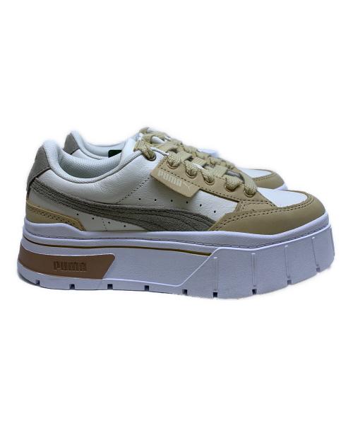 PUMA（プーマ）PUMA (プーマ) PUMA　ベージュ×ホワイト　MAYZE STACK LUXE　ローカットスニーカー ベージュ×ホワイト サイズ:SIZE 23cmの古着・服飾アイテム
