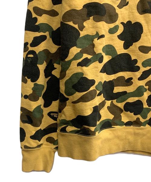 A BATHING APE（アベイシングエイプ）A BATHING APE (アベイシングエイプ) A BATHING APE　カーキ　カモフラージュ柄　スウェット カーキ サイズ:SIZE XLの古着・服飾アイテム