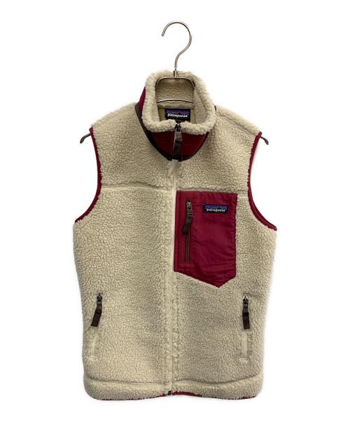 Patagonia（パタゴニア）Patagonia (パタゴニア) Patagonia　ベージュ×レッド　クラシック・レトロX・ベスト　ボアジャケット ベージュ×レッド サイズ:SIZE XSの古着・服飾アイテム