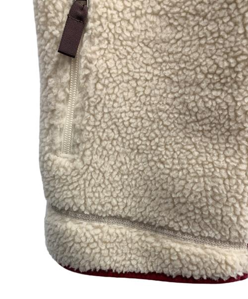 Patagonia（パタゴニア）Patagonia (パタゴニア) Patagonia　ベージュ×レッド　クラシック・レトロX・ベスト　ボアジャケット ベージュ×レッド サイズ:SIZE XSの古着・服飾アイテム