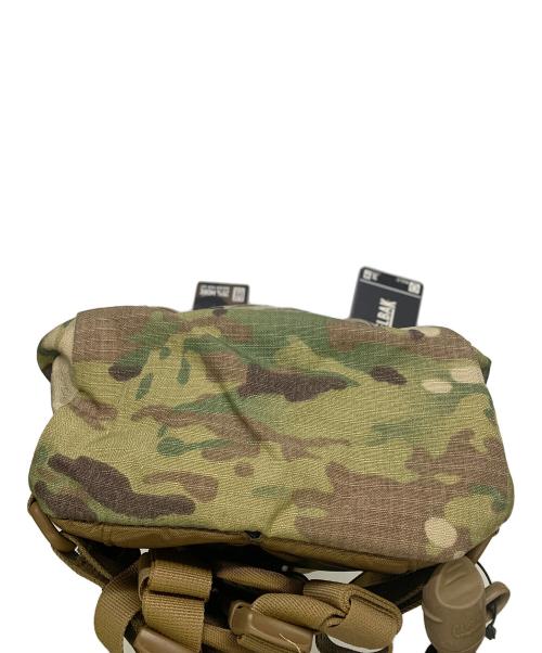 CAMELBAK（キャメルバック）CAMELBAK (キャメルバック) CAMELBAK　オリーブ　カモフラージュ　キャメルバック ハイドレーションバッグ オリーブ 未使用品の古着・服飾アイテム