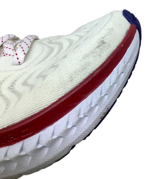 ALTRA（アルトラ）ALTRA (アルトラ) ALTRA　アイボリー　ランニングシューズ アイボリー サイズ:SIZE US6の古着・服飾アイテム