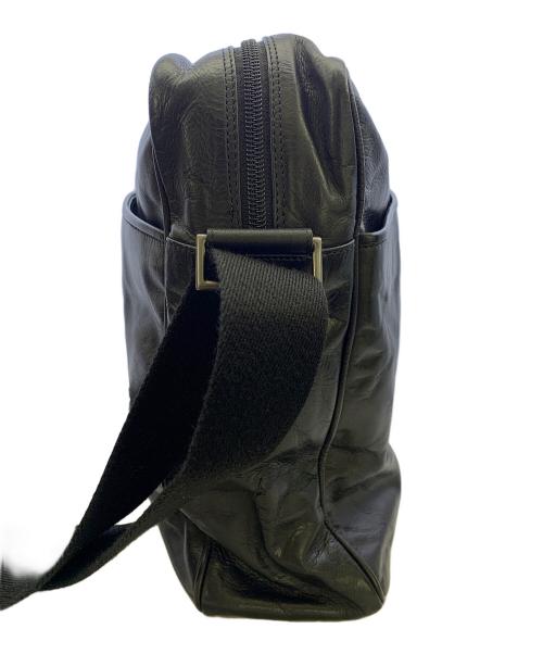 BALLY（バリー）BALLY (バリー) BALLY　ブラック　レザーショルダーバッグ ブラックの古着・服飾アイテム