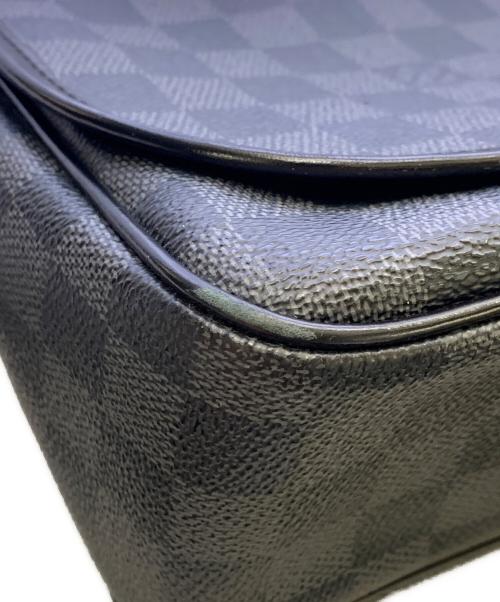 LOUIS VUITTON（ルイ ヴィトン）LOUIS VUITTON (ルイ ヴィトン) LOUIS VUITTON　ダミエ・グラフィット　ダニエルMM　ショルダーバッグ ブラックの古着・服飾アイテム