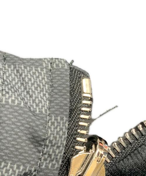 LOUIS VUITTON（ルイ ヴィトン）LOUIS VUITTON (ルイ ヴィトン) LOUIS VUITTON　ダミエグラフィットリバーシブルダウンジャケット　 ブラック サイズ:SIZE 52の古着・服飾アイテム