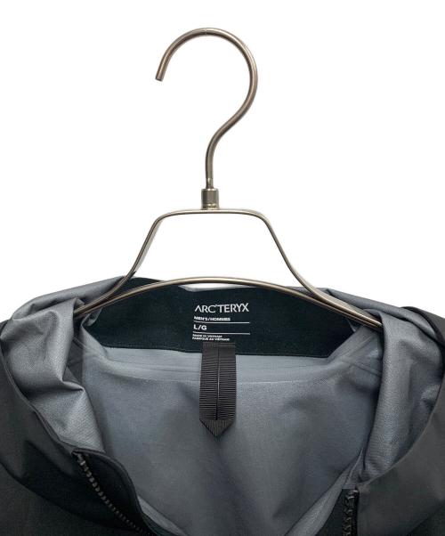 ARC'TERYX（アークテリクス）ARC'TERYX (アークテリクス) ARC'TERYX　ブラック　BETA JACKET　ナイロンジャケット ブラック サイズ:SIZE Mの古着・服飾アイテム