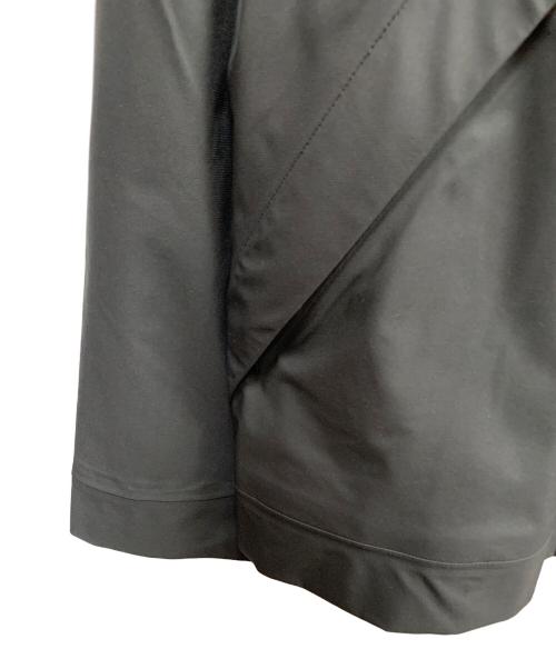 AIGLE（エーグル）AIGLE (エーグル) AIGLE　グレー　撥水 保温 3レイヤー 　ソフトシェルジャケット グレー サイズ:SIZE Lの古着・服飾アイテム