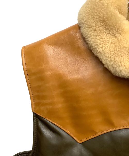 Y'2 leather（ワイツーレザー）Y'2 leather (ワイツーレザー) Y'2 LEATHER　オリーブキャメル　ダウンベスト オリーブキャメル サイズ:SIZE 44の古着・服飾アイテム