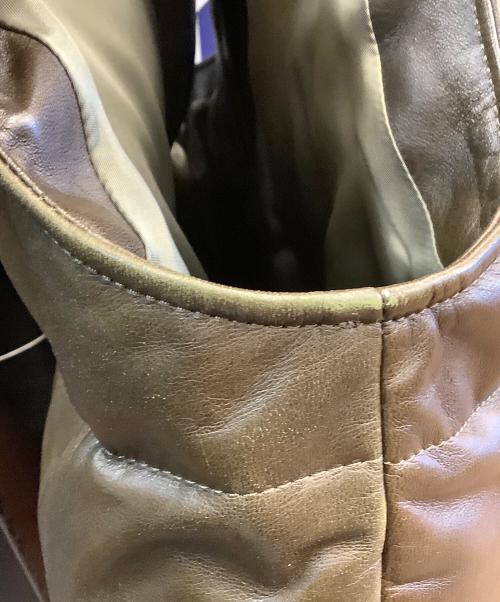 Y'2 leather（ワイツーレザー）Y'2 leather (ワイツーレザー) Y'2 LEATHER　オリーブキャメル　ダウンベスト オリーブキャメル サイズ:SIZE 44の古着・服飾アイテム