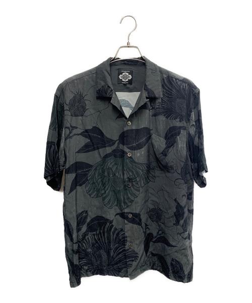 BUDSPOOL（バッズプール）BUDSPOOL (バッズプール) Gakkin (ガッキン) BUDSPOOL×GAKKIN　廻り花 HAWAIIAN SHIRT　半袖シャツ グレー サイズ:SIZE Lの古着・服飾アイテム