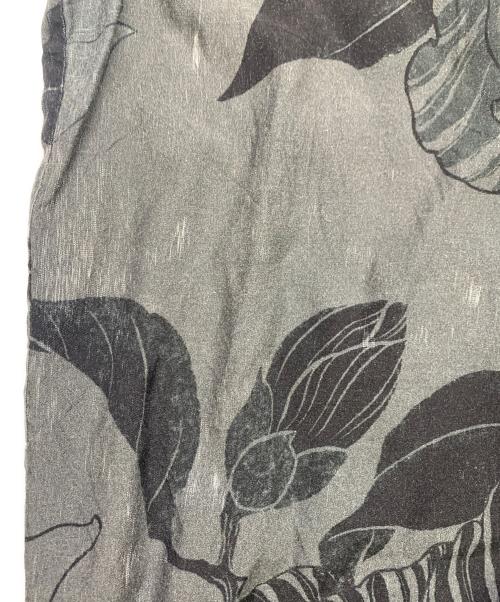 BUDSPOOL（バッズプール）BUDSPOOL (バッズプール) Gakkin (ガッキン) BUDSPOOL×GAKKIN　廻り花 HAWAIIAN SHIRT　半袖シャツ グレー サイズ:SIZE Lの古着・服飾アイテム