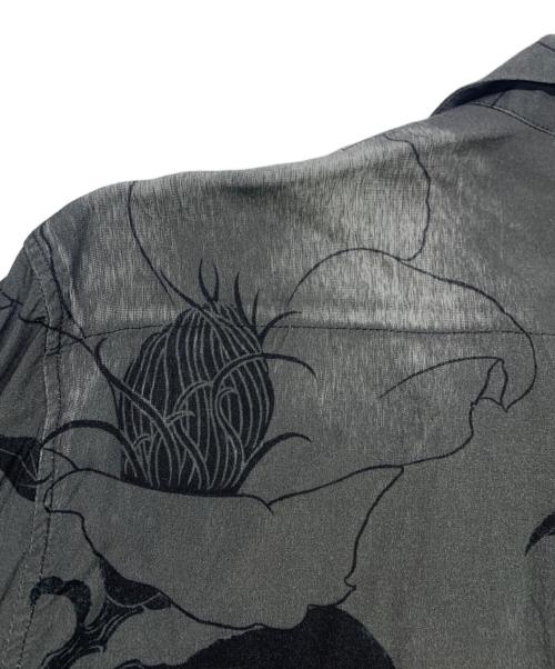 BUDSPOOL（バッズプール）BUDSPOOL (バッズプール) Gakkin (ガッキン) BUDSPOOL×GAKKIN　廻り花 HAWAIIAN SHIRT　半袖シャツ グレー サイズ:SIZE Lの古着・服飾アイテム