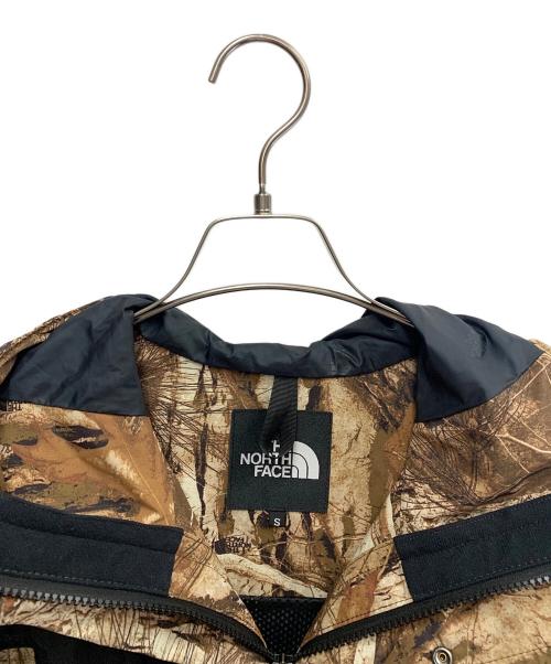 THE NORTH FACE（ザ ノース フェイス）THE NORTH FACE (ザ ノース フェイス) THE NORTH FACE　ブラウン×ブラック　ノベルティマウンテンライトジャケット ブラウン×ブラック サイズ:SIZE Sの古着・服飾アイテム