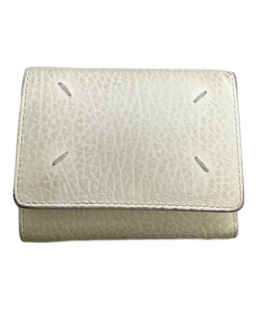 Maison Margiela（メゾンマルジェラ）Maison Margiela (メゾンマルジェラ) Maison Margiela　4ステッチ 三つ折り ウォレット　コンパクトウォレット ホワイトの古着・服飾アイテム