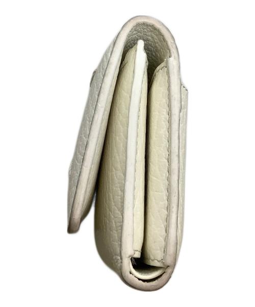 Maison Margiela（メゾンマルジェラ）Maison Margiela (メゾンマルジェラ) Maison Margiela　4ステッチ 三つ折り ウォレット　コンパクトウォレット ホワイトの古着・服飾アイテム