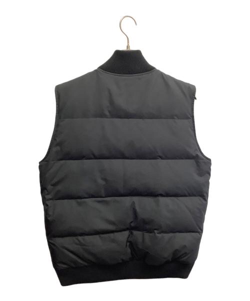 FRED PERRY（フレッドペリー）FRED PERRY (フレッドペリー) FRED PERRY　	ブラック　ダウンベスト ブラック サイズ:SIZE Lの古着・服飾アイテム