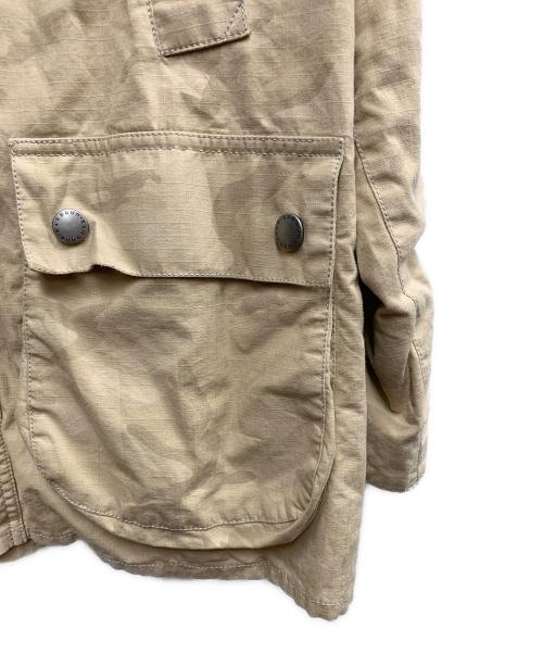 Barbour（バブアー）Barbour (バブアー) Barbour ベージュ カモフラージュ柄 フビデイル ーデッドジャケット ベージュ サイズ:SIZE Lの古着・服飾アイテム