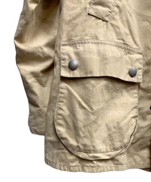 Barbour（バブアー）Barbour (バブアー) Barbour ベージュ カモフラージュ柄 フビデイル ーデッドジャケット ベージュ サイズ:SIZE Lの古着・服飾アイテム