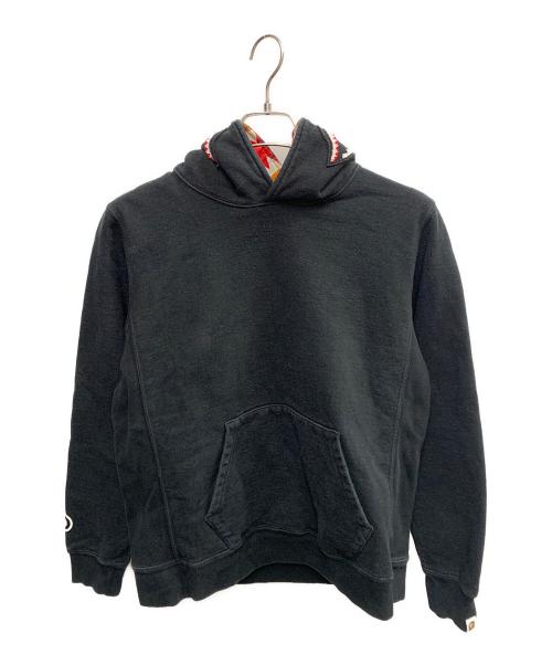 A BATHING APE（アベイシングエイプ）A BATHING APE (アベイシングエイプ) SHARK HOODIE　プルオーバーパーカー ブラック サイズ:Mの古着・服飾アイテム