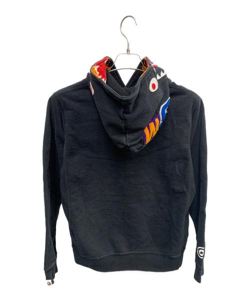A BATHING APE（アベイシングエイプ）A BATHING APE (アベイシングエイプ) SHARK HOODIE　プルオーバーパーカー ブラック サイズ:Mの古着・服飾アイテム
