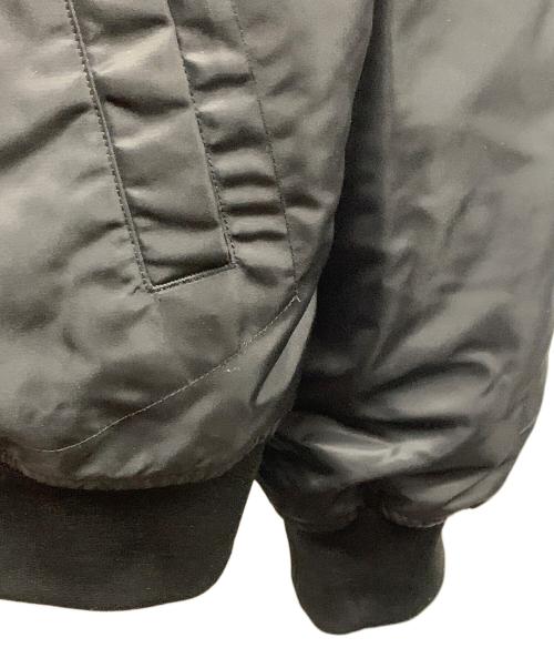 Onitsuka Tiger（オニツカタイガー）Onitsuka Tiger (オニツカタイガー) Onitsuka Tiger　ブラック　ブルゾン ブラック サイズ:SIZE XLの古着・服飾アイテム