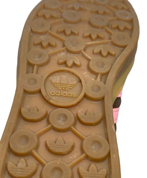 adidas（アディダス）adidas (アディダス) GAZELLE　ローカットスニーカー ブラウン×ピンク サイズ:22の古着・服飾アイテム