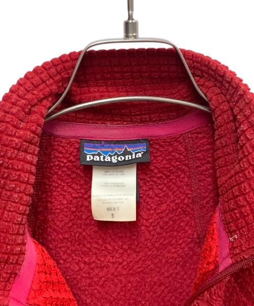 Patagonia（パタゴニア）Patagonia (パタゴニア) Patagonia　レッド　R2 Jacket　ジャケット レッド サイズ:SIZE Sの古着・服飾アイテム