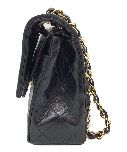 CHANEL（シャネル）CHANEL (シャネル) ダブルフラップチェーンショルダーバッグ ブラックの古着・服飾アイテム