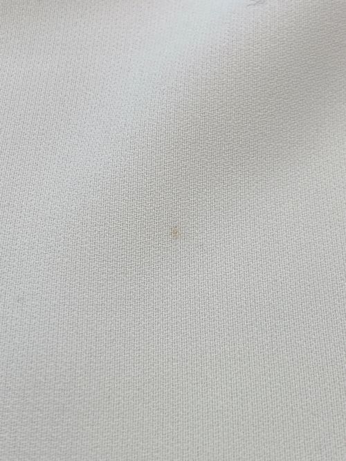 UNITED TOKYO（ユナイテッドトーキョー）UNITED TOKYO (ユナイテッドトーキョー) UNITED TOKYO スキッパーブラウス アイボリーの古着・服飾アイテム